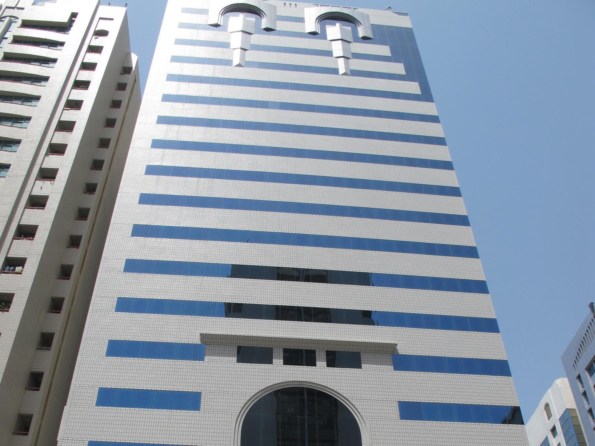 Uptown Hotel Apartments Abu Dhabi By Gewan Exterior photo